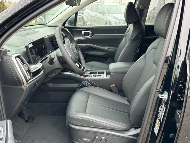 new 2025 Kia Sorento car, priced at $36,661