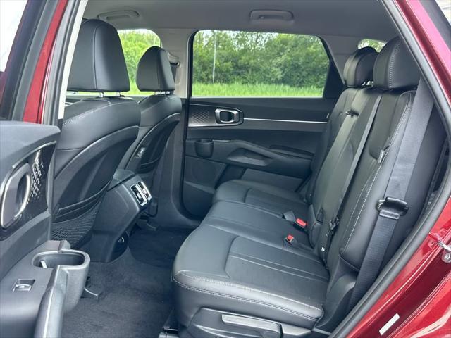 new 2025 Kia Sorento car, priced at $36,731