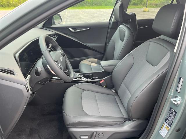 new 2025 Kia Niro car, priced at $30,383