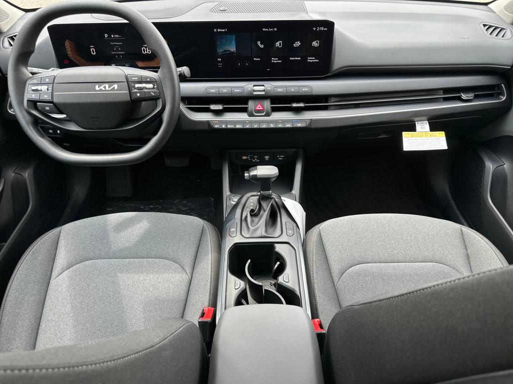 new 2025 Kia K4 car, priced at $23,332