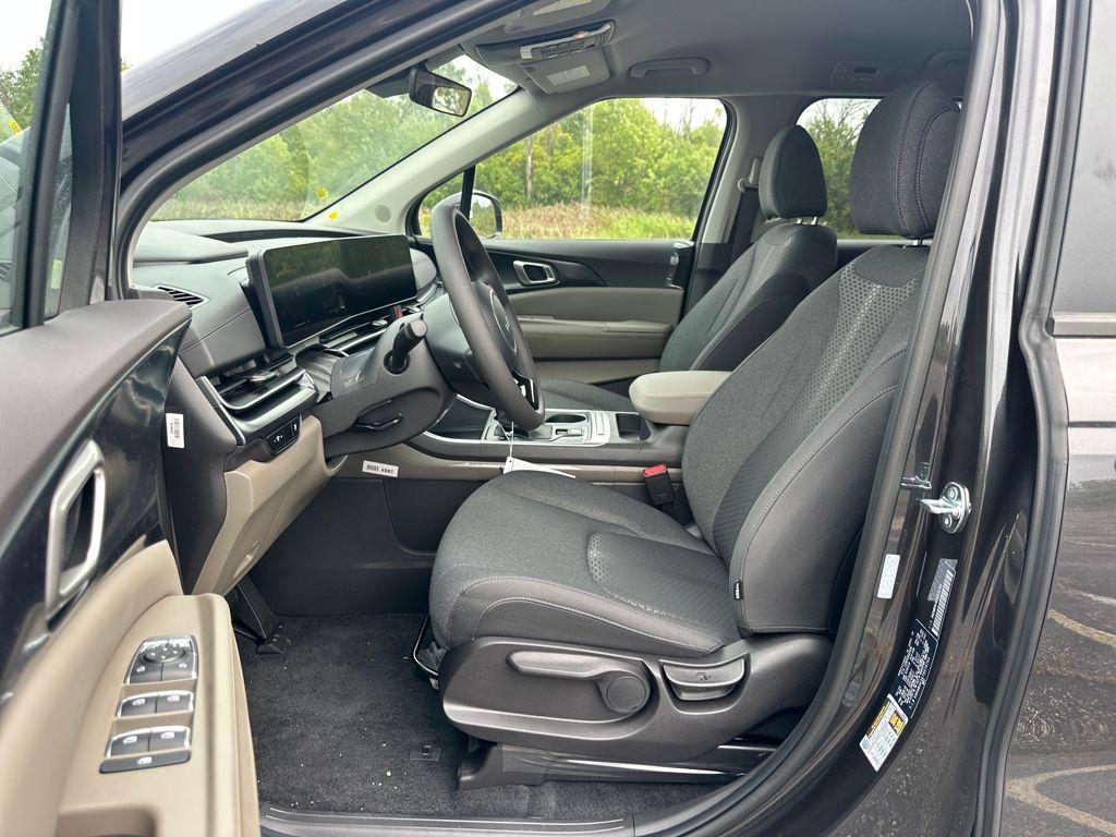 new 2026 Kia Carnival car, priced at $36,708