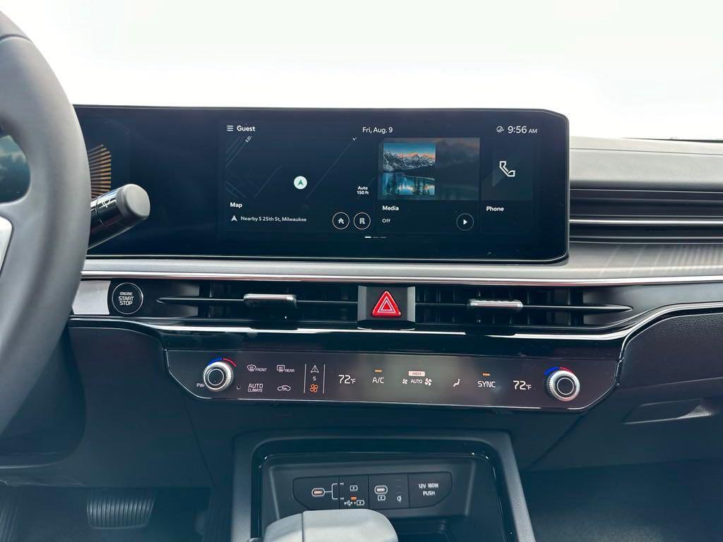 new 2025 Kia K5 car, priced at $30,514