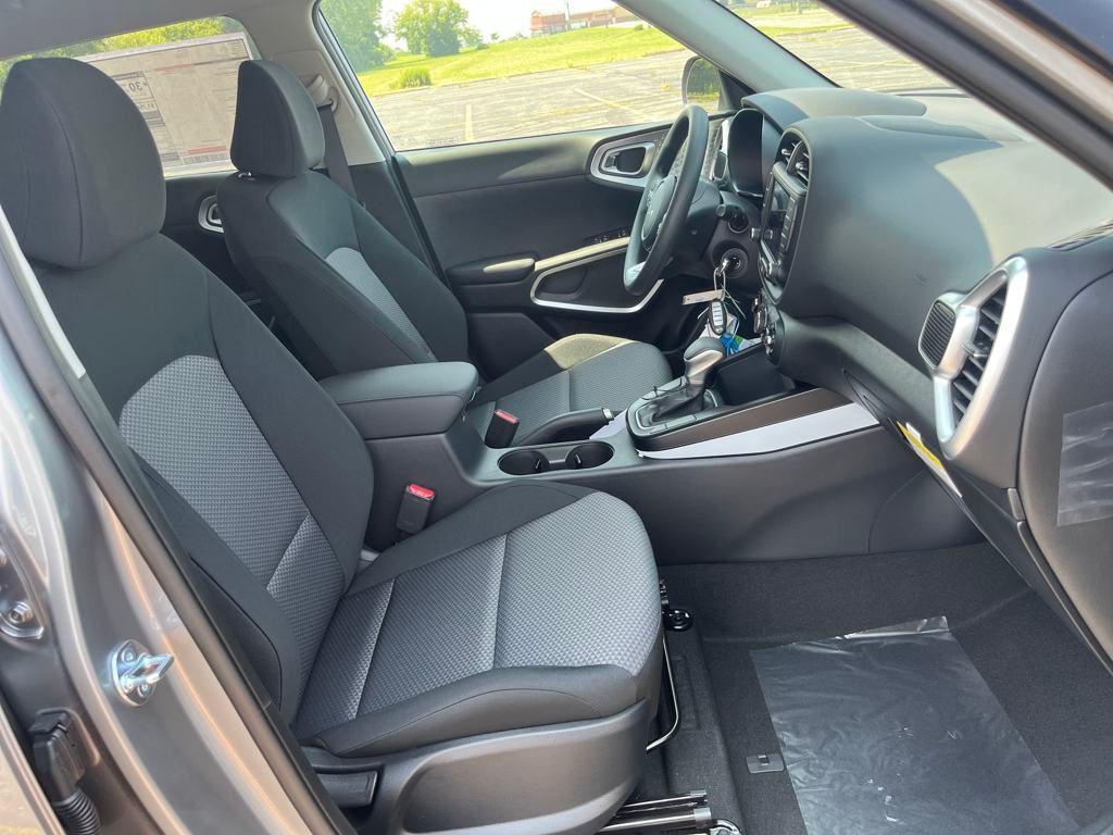 new 2025 Kia Soul car, priced at $20,957