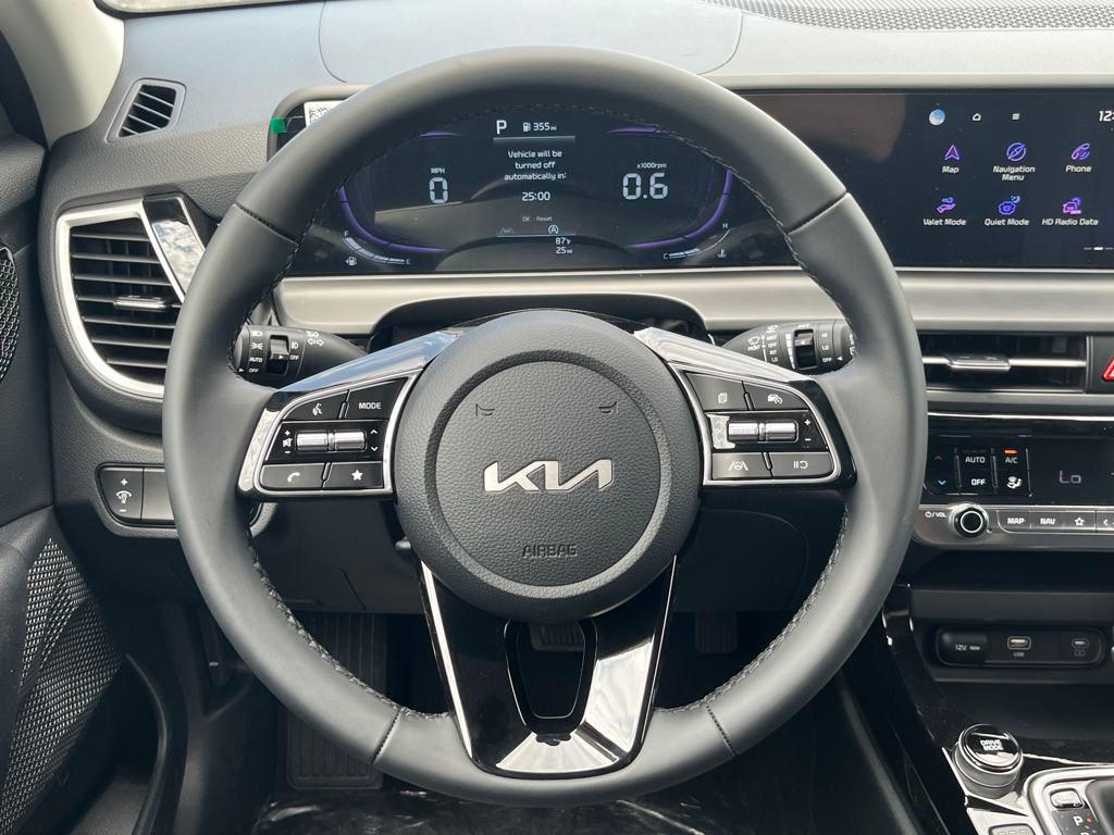 new 2025 Kia Seltos car, priced at $25,818