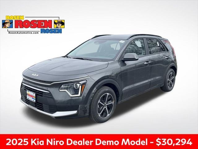 new 2025 Kia Niro car, priced at $30,294