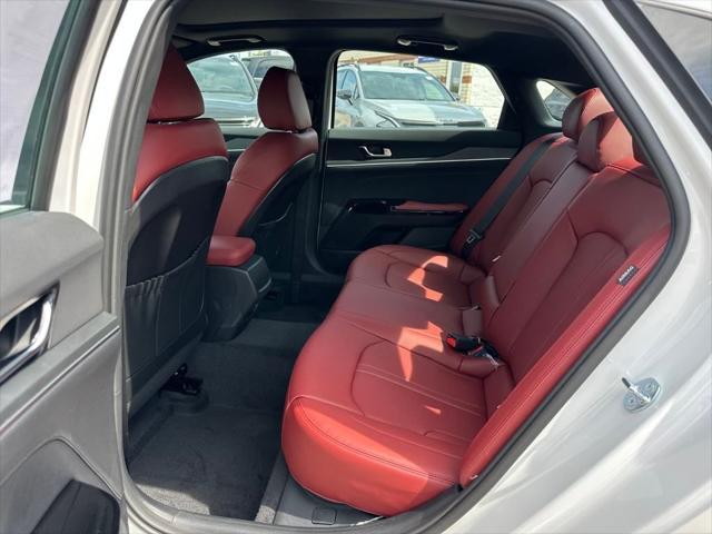 new 2025 Kia K5 car, priced at $32,879