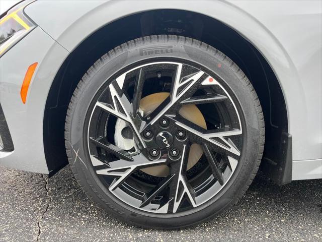 new 2025 Kia K5 car, priced at $30,689