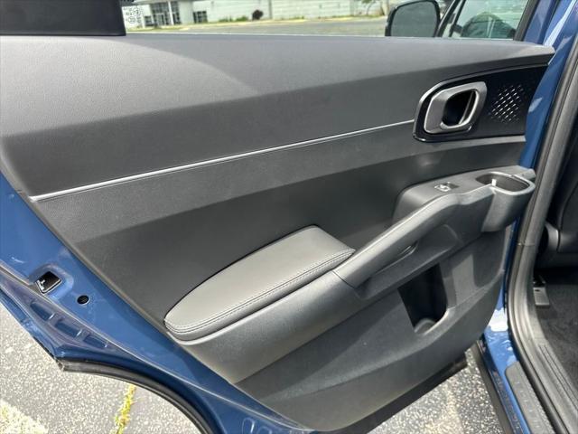 new 2025 Kia Sorento car, priced at $37,549