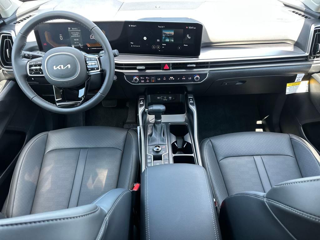 new 2025 Kia Sorento car, priced at $36,903