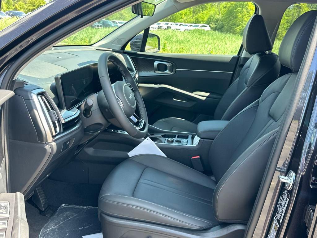 new 2025 Kia Sorento car, priced at $36,903