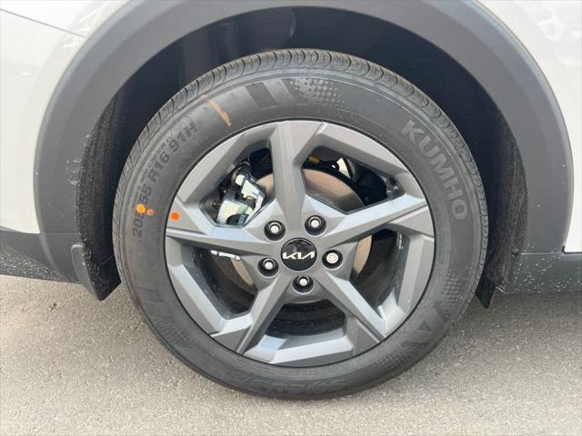 new 2025 Kia K4 car, priced at $23,726