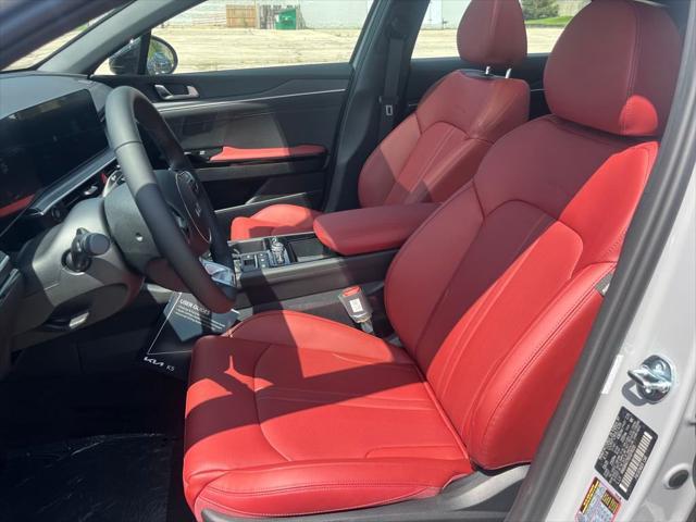 new 2025 Kia K5 car, priced at $30,862