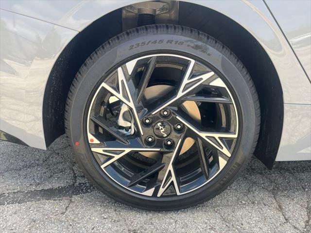 new 2025 Kia K5 car, priced at $30,862