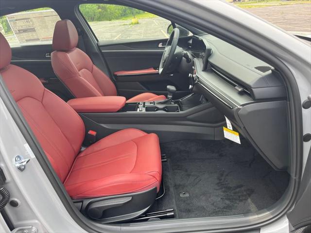 new 2025 Kia K5 car, priced at $30,959