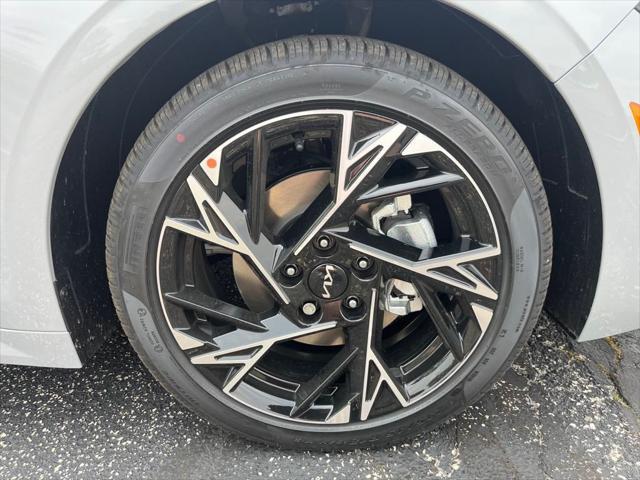 new 2025 Kia K5 car, priced at $30,959