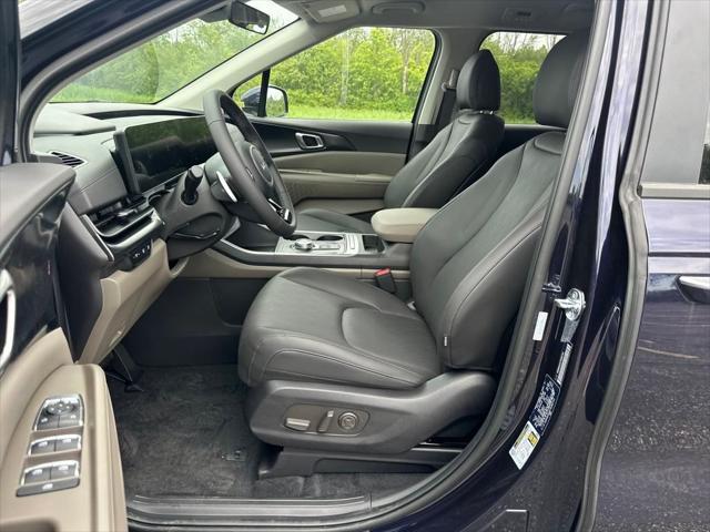 new 2026 Kia Carnival Hybrid car, priced at $42,720