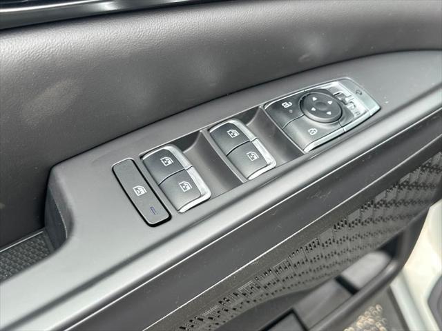 new 2026 Kia Carnival Hybrid car, priced at $55,315