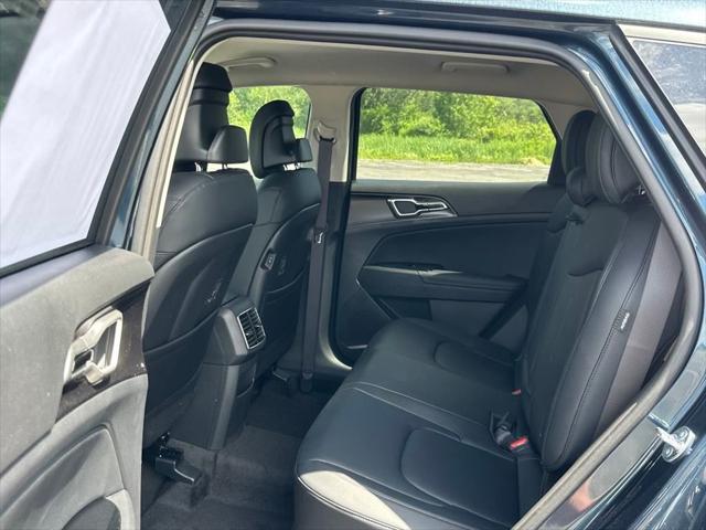 new 2025 Kia Sportage Hybrid car, priced at $31,832