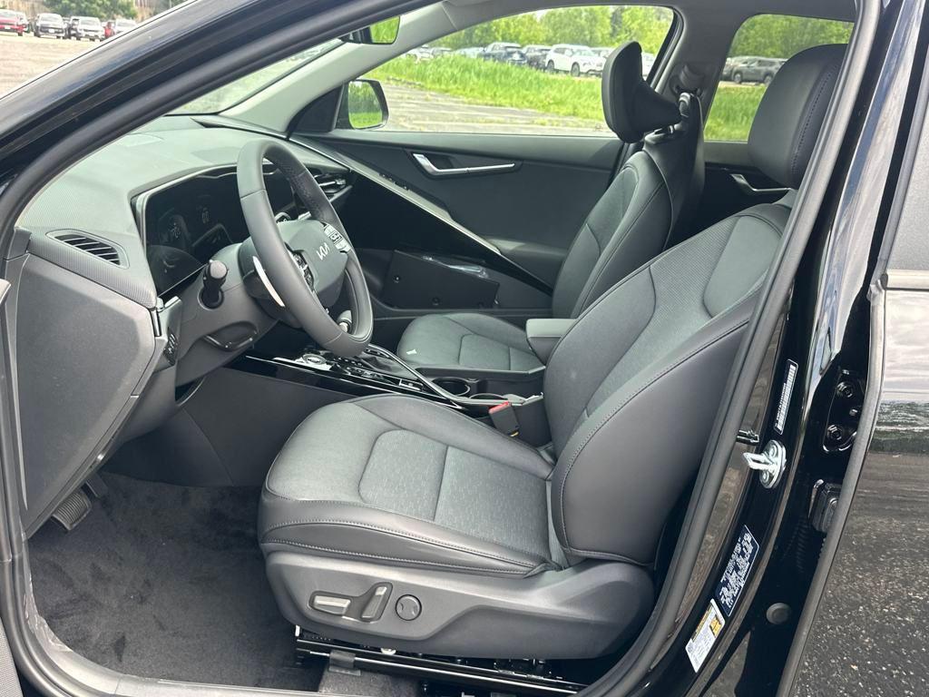 new 2025 Kia Niro car, priced at $33,663
