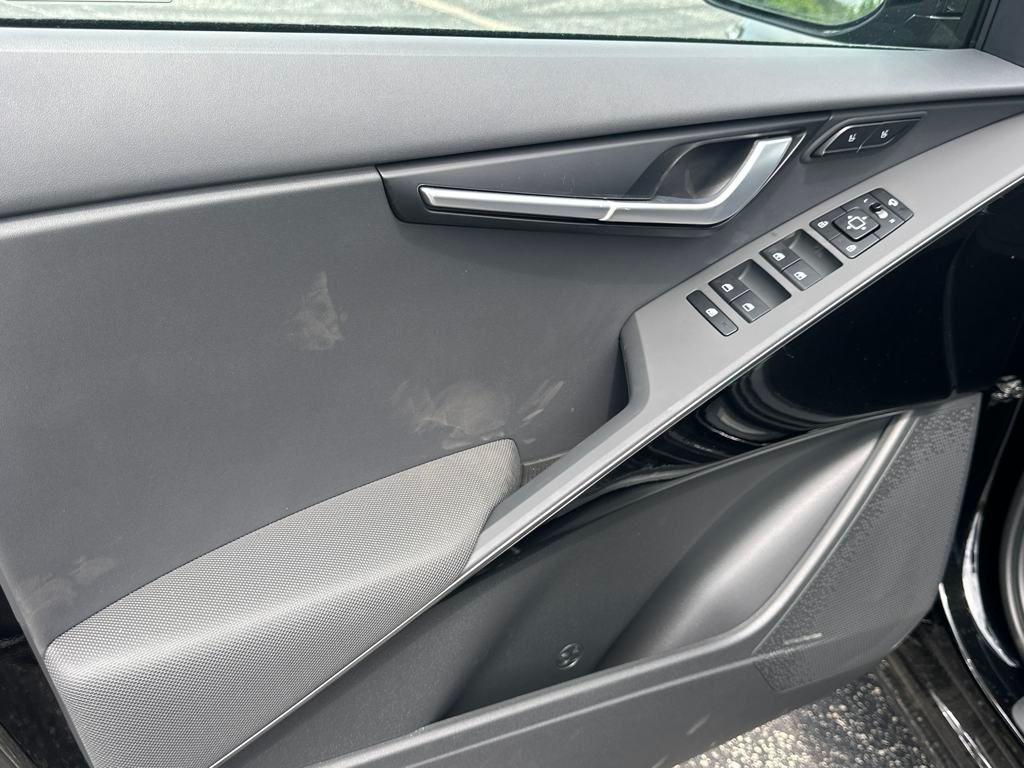 new 2025 Kia Niro car, priced at $33,663