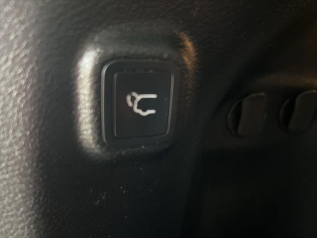 used 2022 Jeep Cherokee car, priced at $25,999