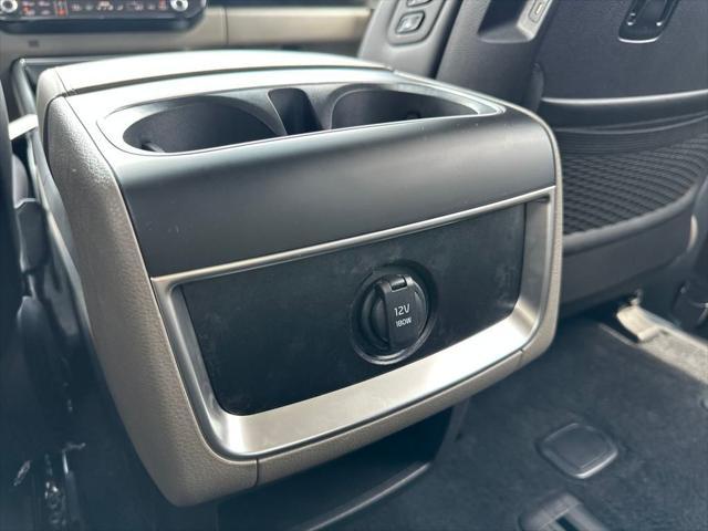 new 2025 Kia Carnival Hybrid car, priced at $43,822