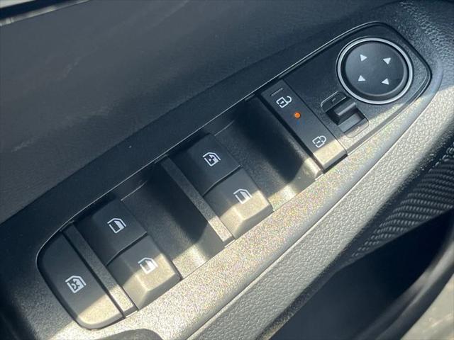 new 2025 Kia Seltos car, priced at $27,018