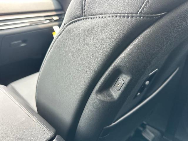 new 2026 Kia Sportage car, priced at $32,814