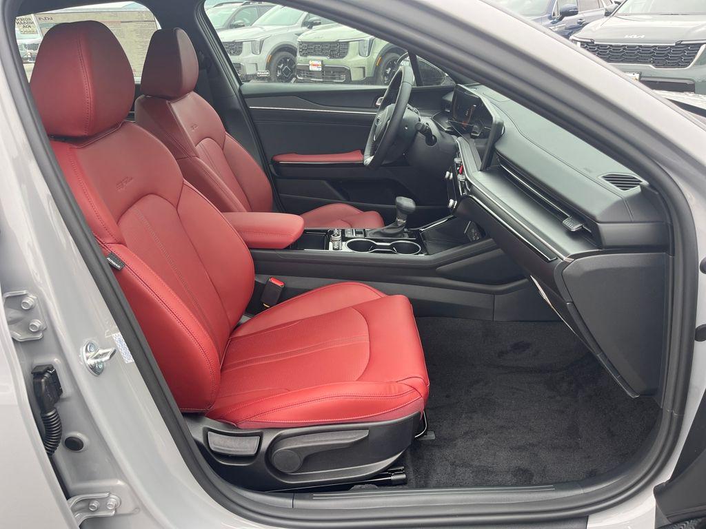 new 2026 Kia K5 car, priced at $31,103
