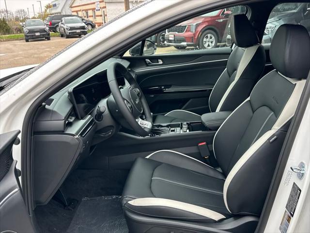 new 2025 Kia K5 car, priced at $32,442