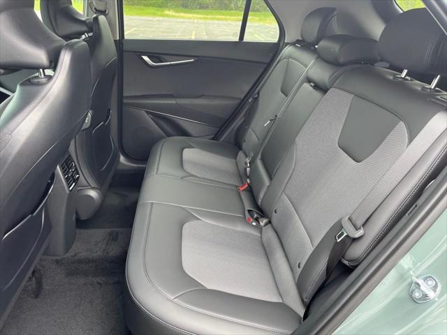 new 2025 Kia Niro car, priced at $30,583