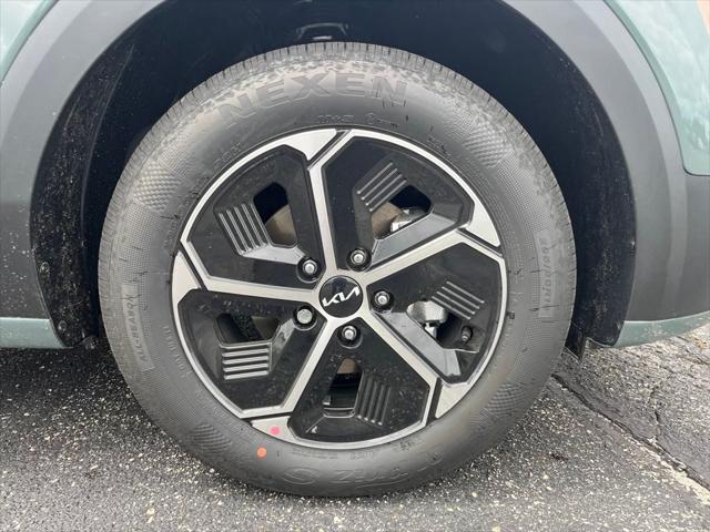 new 2025 Kia Niro car, priced at $30,583