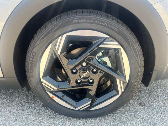 new 2025 Kia K4 car, priced at $24,335