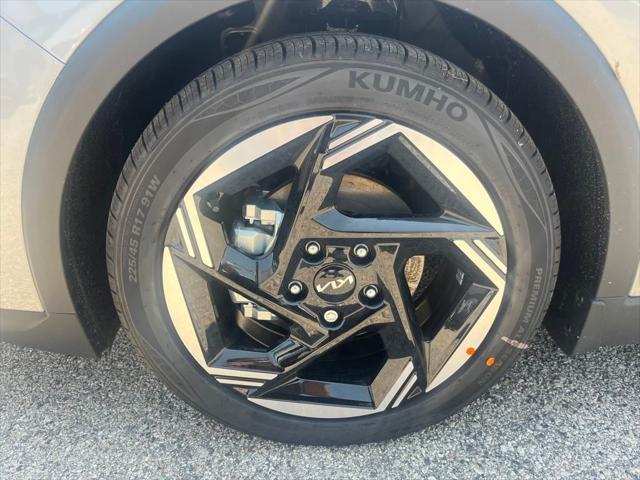 new 2025 Kia K4 car, priced at $24,335