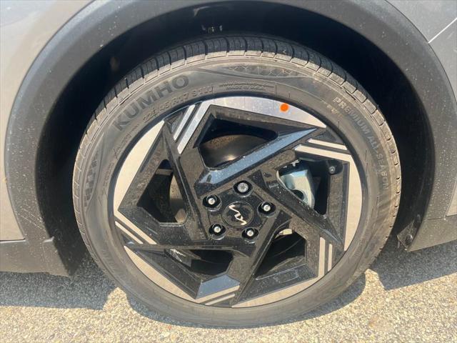 new 2025 Kia K4 car, priced at $24,335