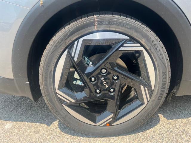new 2025 Kia K4 car, priced at $24,335