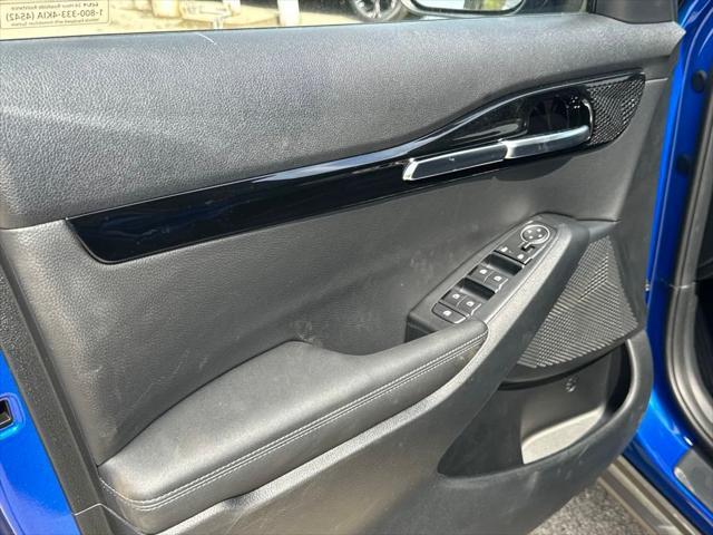 new 2025 Kia Seltos car, priced at $27,018