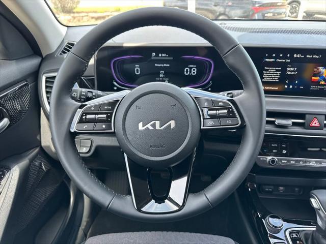 new 2025 Kia Seltos car, priced at $27,018