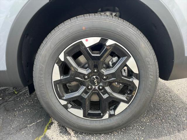 new 2025 Kia Sorento car, priced at $37,085