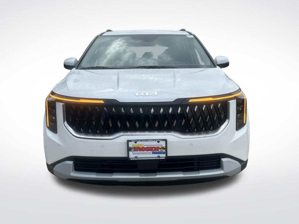 new 2026 Kia Carnival Hybrid car, priced at $43,890