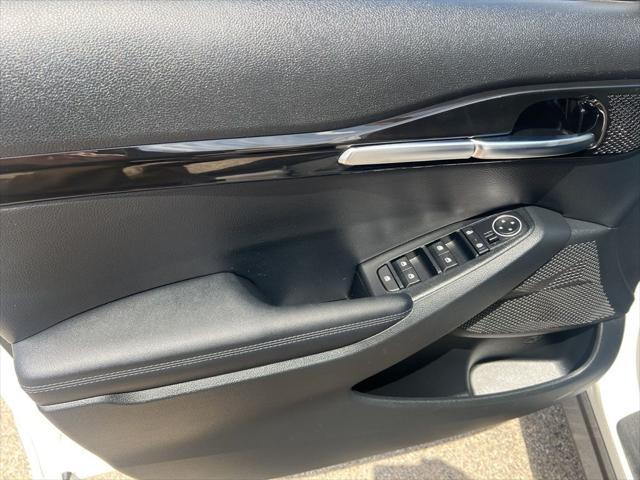 used 2023 Kia Seltos car, priced at $25,995