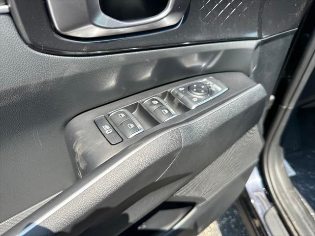 new 2025 Kia Sorento car, priced at $37,085