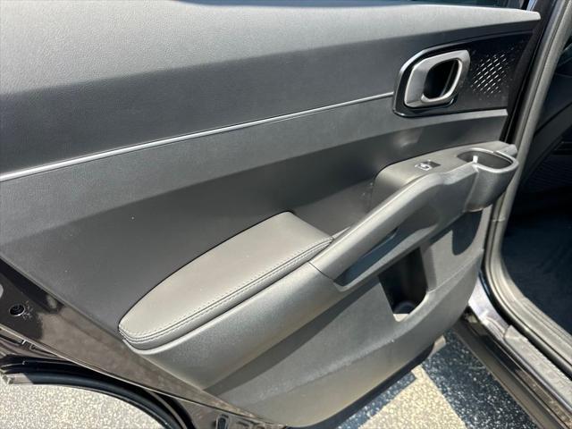new 2025 Kia Sorento car, priced at $37,085