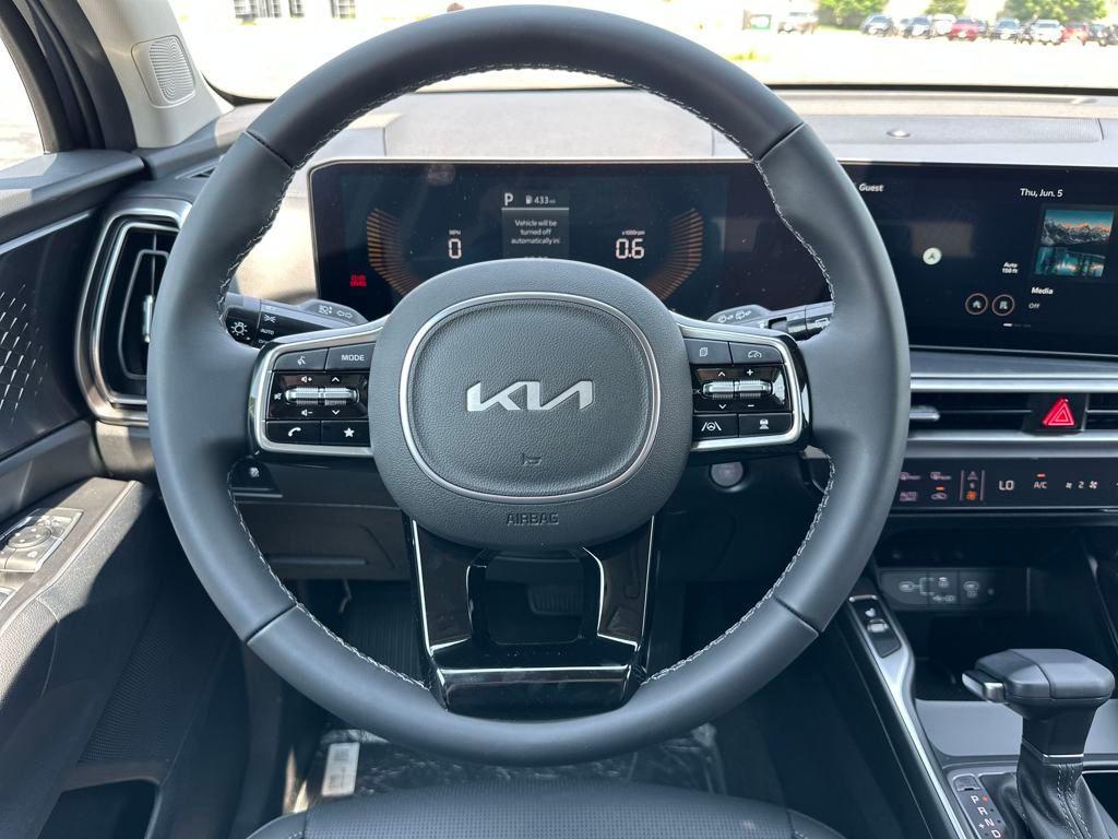 new 2025 Kia Sorento car, priced at $36,135