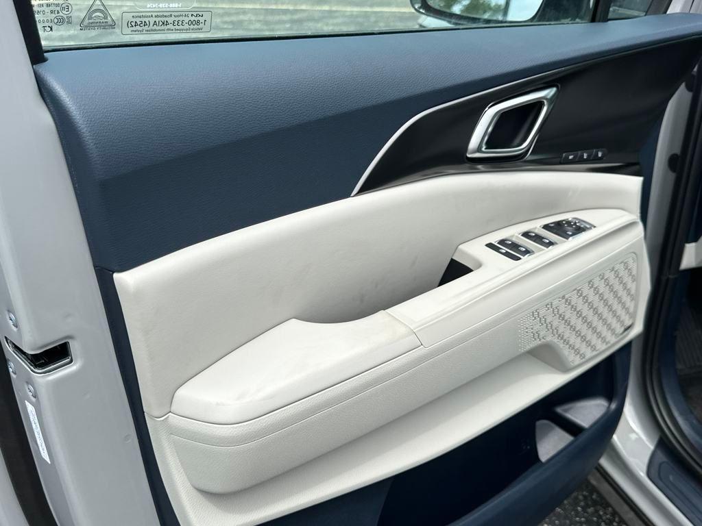 new 2026 Kia Carnival Hybrid car, priced at $52,549