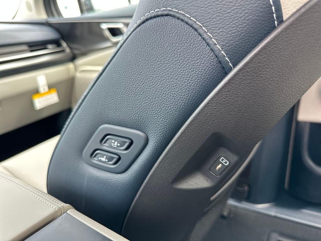 new 2026 Kia Carnival Hybrid car, priced at $52,549