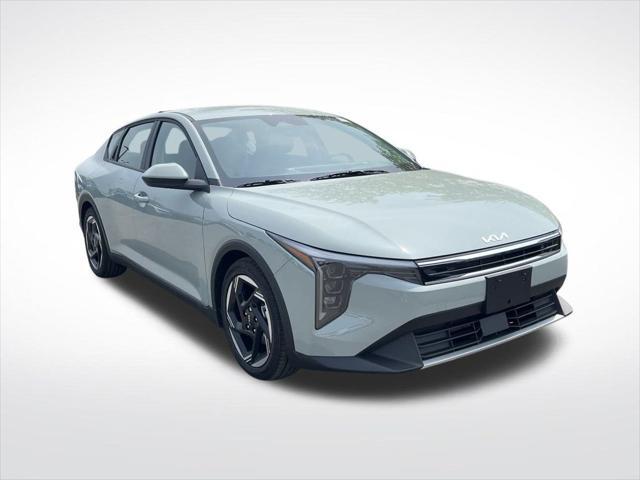 new 2025 Kia K4 car, priced at $24,323