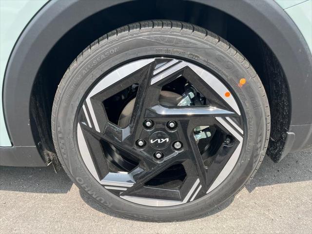 new 2025 Kia K4 car, priced at $24,323