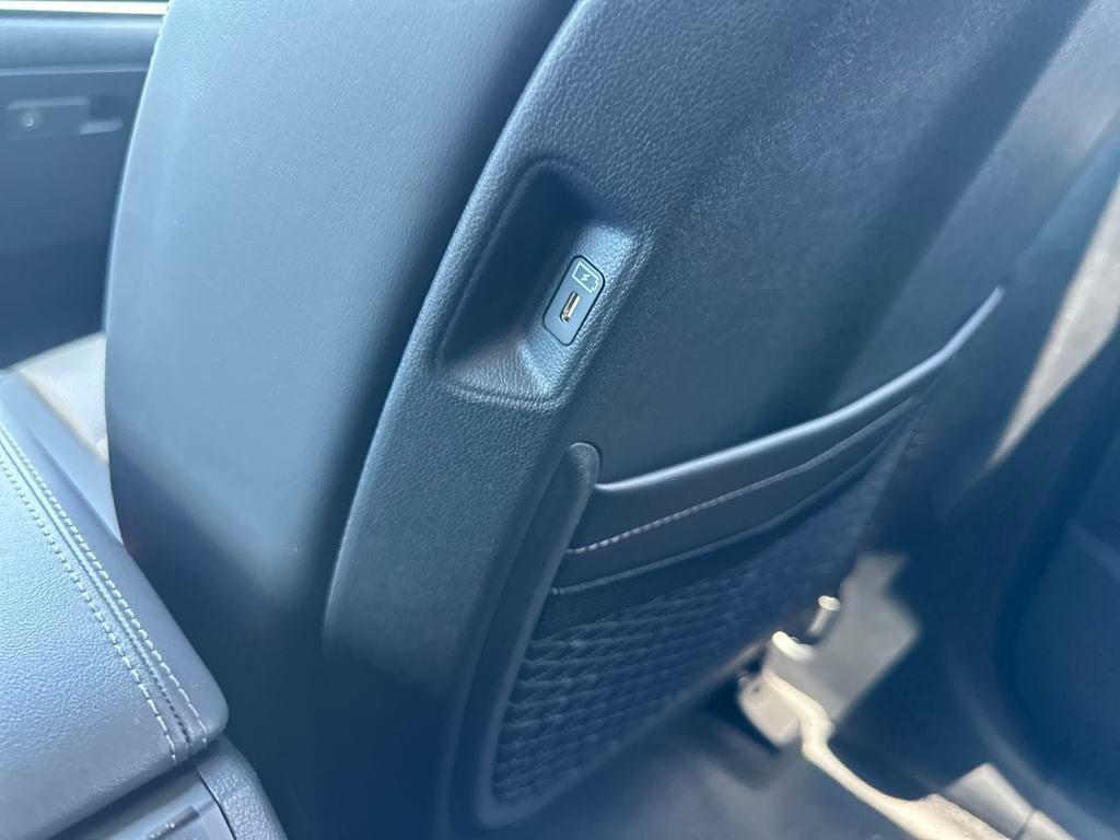 new 2025 Kia Sorento car, priced at $36,725