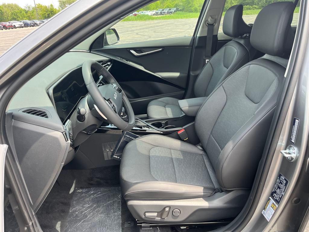 new 2025 Kia Niro car, priced at $33,288